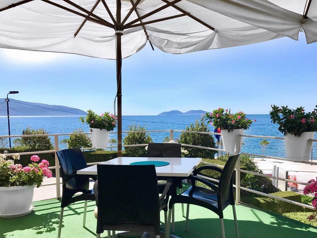 Ambasador Hotel Vlorë Eksteriør billede