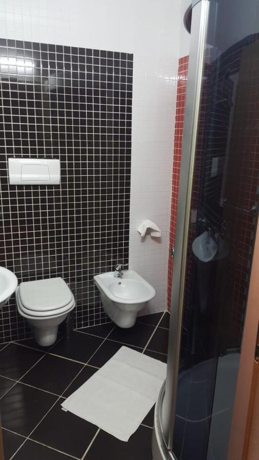 Ambasador Hotel Vlorë Værelse billede